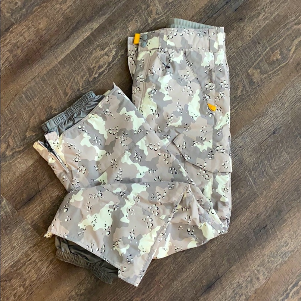 Ski pants